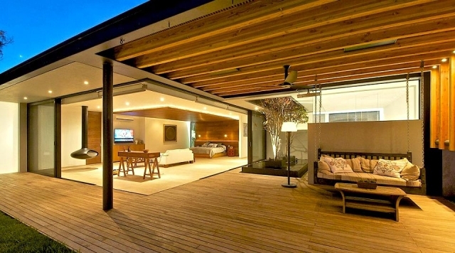 Contemporary villa with spacious living areas