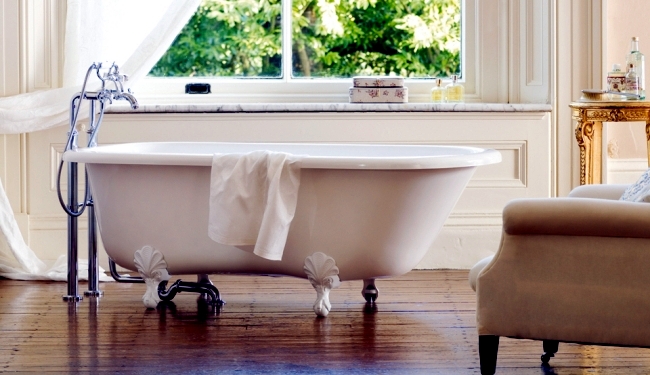 The design of the bathroom along with a special bathing experience