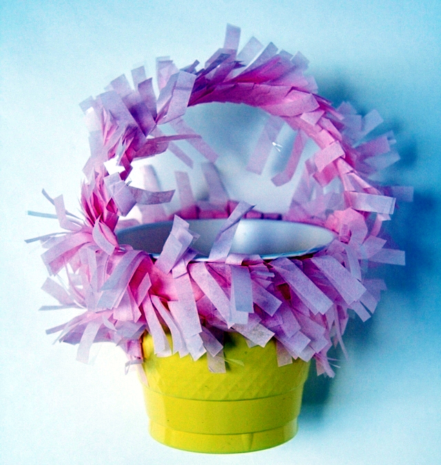 Coffee filters Easter candy baskets manual tinkering fast