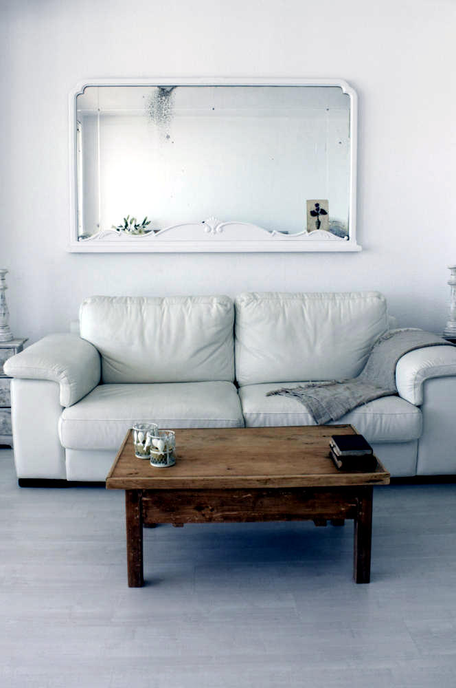 White Leather Sofa Interior Design, White Leather Sofa Decorating Ideas