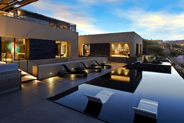 TresARCA-modern house with pool on the outskirts of Las Vegas