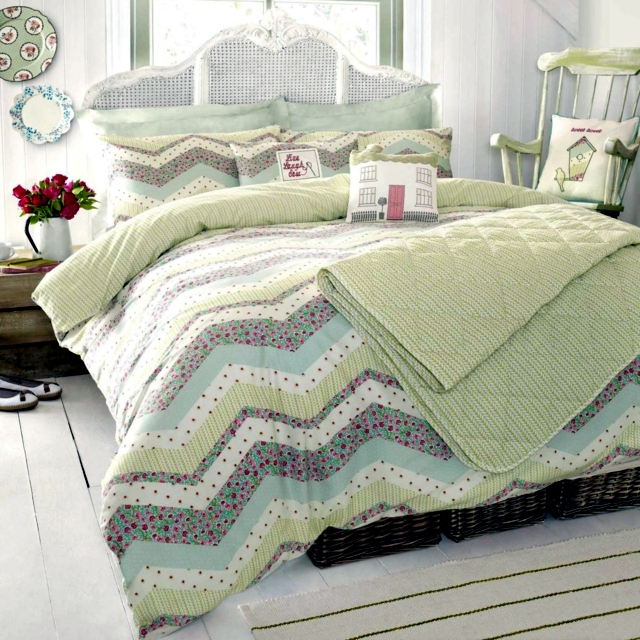 The duvet cover - the quilt as an accent in the room