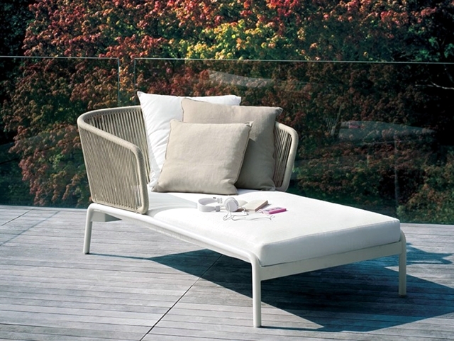 60 chairs and loungers for outdoor living - Relax in style