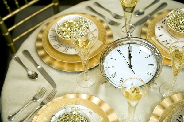 Table Decorations New Year – Examples of charts and ideas 