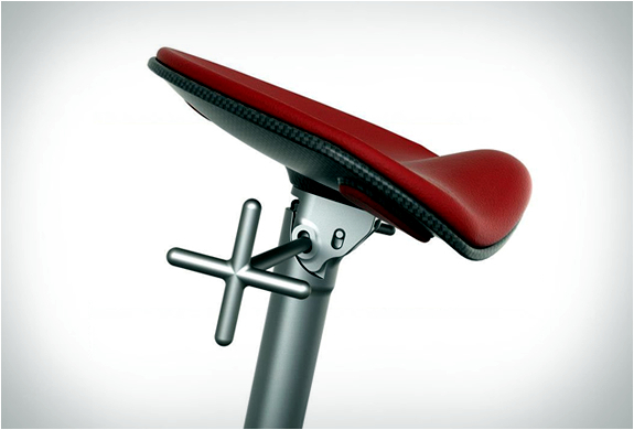 Ergonomic seat and an active permanent Stool