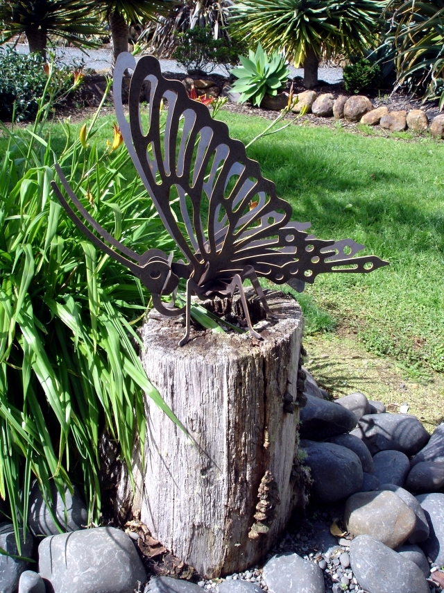 What to consider before choosing your garden sculpture