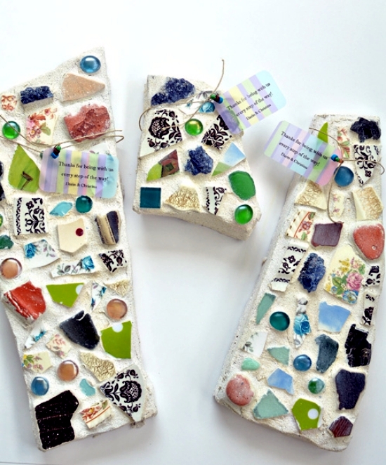 Stepping Stones with mosaic pattern - easy craft idea to make your own