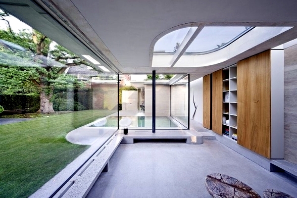 House made of concrete and glass - fascinating minimalist architecture