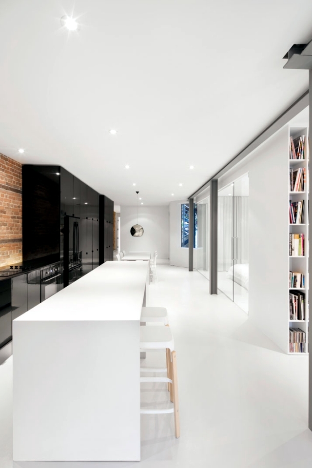 Open apartment on the ground floor - an idea uniquely designed for style and warmth