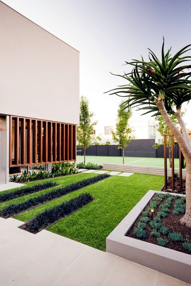 Landscape Garden balanced minimalist design style Cos
