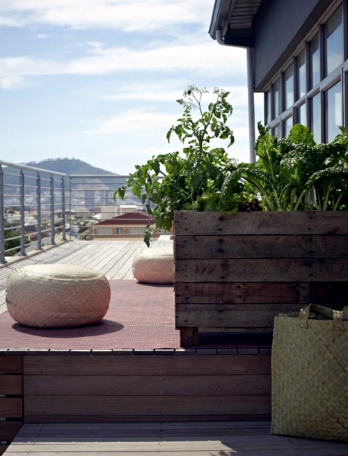 Creating a herb garden on the balcony - Tips for planting and maintaining