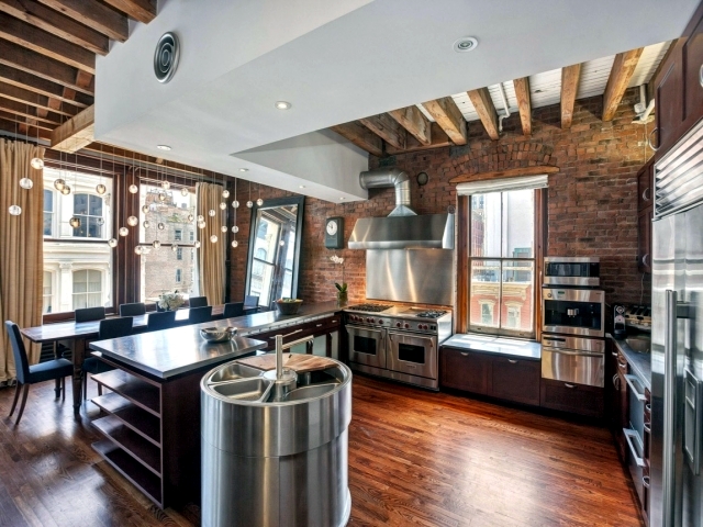 The industrial look in a lovely apartment in SoHo, New York
