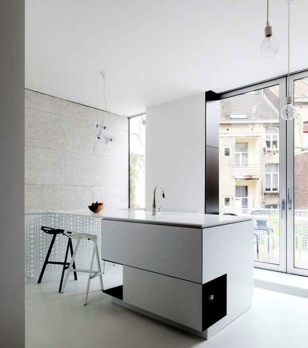 White minimalist kitchen - 20 designs for a unique atmosphere
