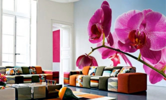 13 creative ideas for the design of the wall in the living room with floral motifs