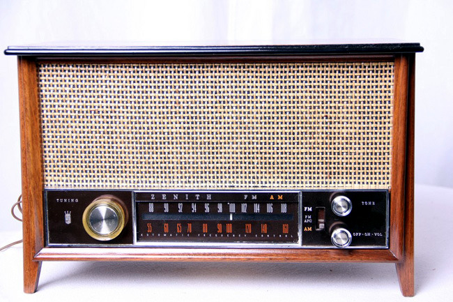 Vintage radio equipment Paul Sanders home accessory for retro gamers