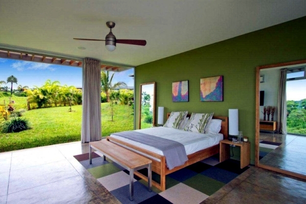 Moon villa in Costa Rica, with spectacular views of the mountains and sea