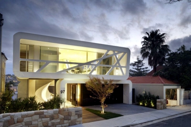 Minimalist architect house - house with glass facade MPR