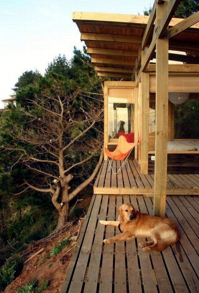 The wooden floor and balcony appearance and weather resistance