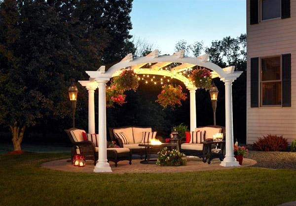 Modern garden designs pergola increase the visual value of the garden