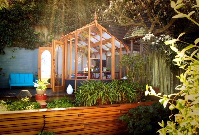 Build a greenhouse in the garden and create - what to consider