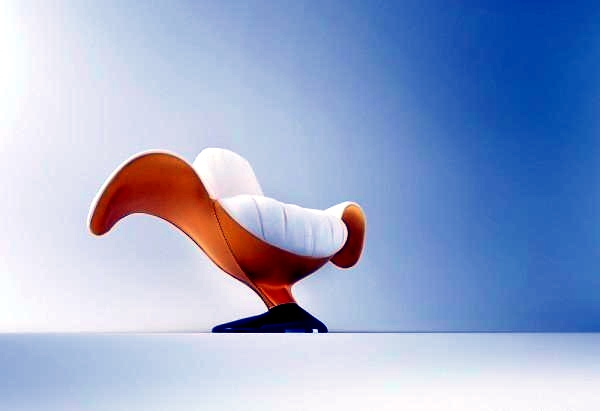 Unique chair design Wamhouse like a banana