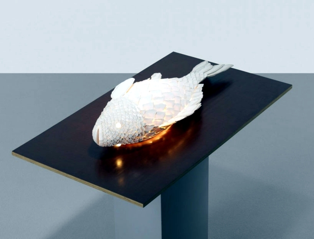 Contemporary table lamp in the shape of a fish - Frank Gehry design