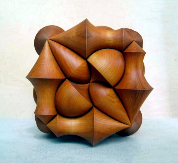 Woodturning - pure art by Laszlo Tompa practically implemented