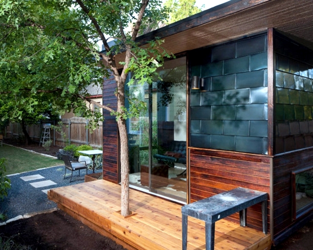The construction of the wooden house garden - 3 Examples of functional projects