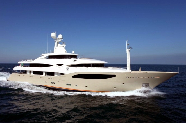Luxury living room furniture Darlings Vondor on yacht