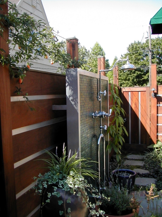 31 ideas for garden shower - What material is best?