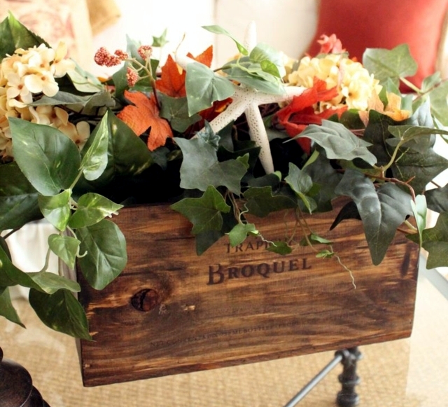 Build wood planter same - 22 Ideas to upcycling wine boxes