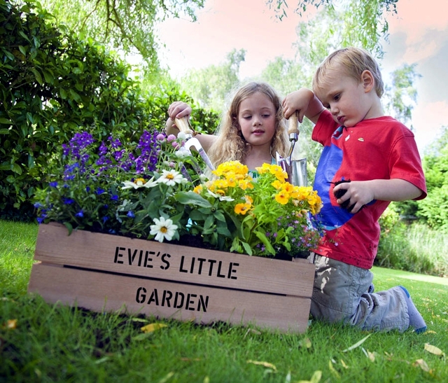 Build wood planter same - 22 Ideas to upcycling wine boxes