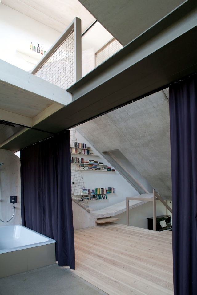 Warm interior design idea of ​​a modern town house in Berlin
