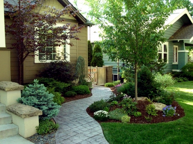 10 Tips to an attractive courtyard and garden design