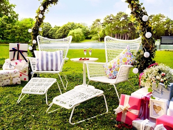 14 Garden Furniture Ideas from Ikea - set up the patio nice and cheap