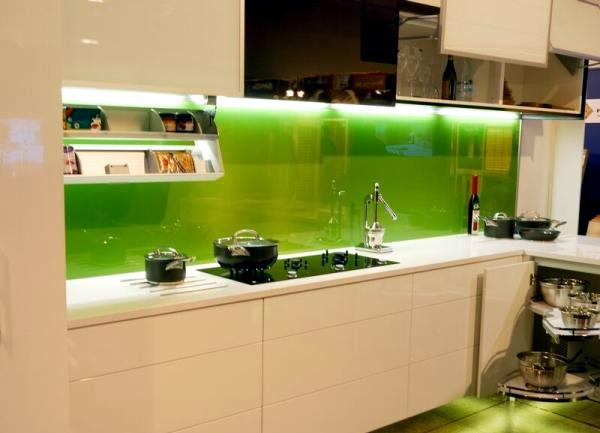 20 design ideas for kitchen glass back wall and the best types of glass