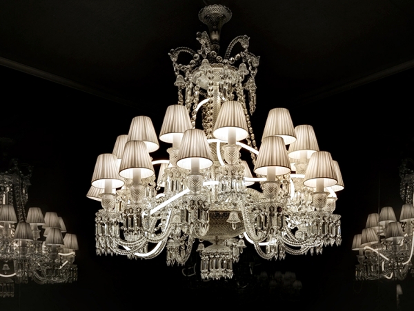 Art exhibition with light - Luxury Chandelier "Baccarat highlights"