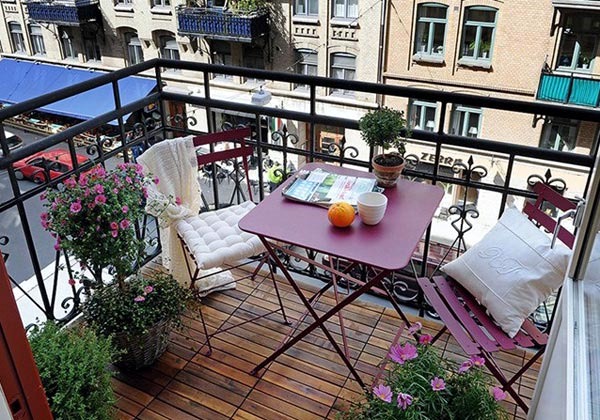 Balcony and terrace set in a Mediterranean style - Ideas and Tips