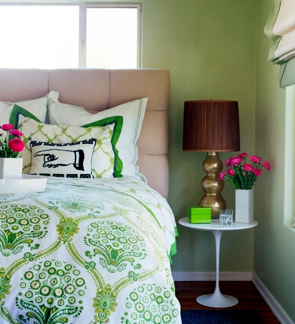 Bedroom ideas for beautiful decoration with colorful bedspreads