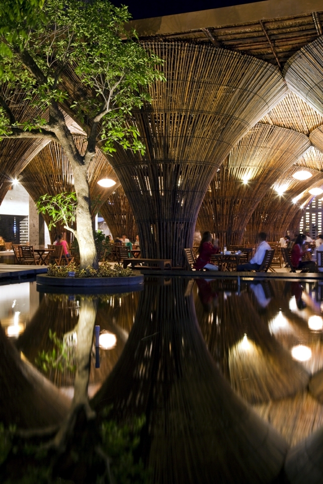 Café with exotic bamboo fixtures - Idea from Vietnam