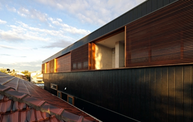Chic beach house design with modern interior design in Sydney