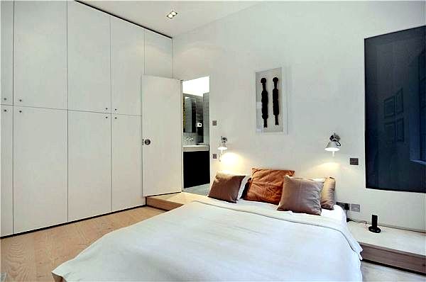 Contemporary apartment in London by Chiara Ferrari