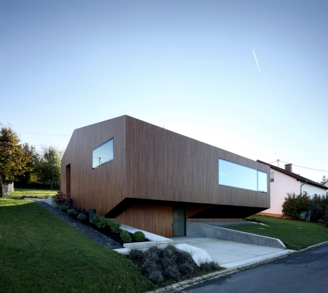 Contemporary Plusenergiehaus Annen by architects Stone Hemmes Wirtz