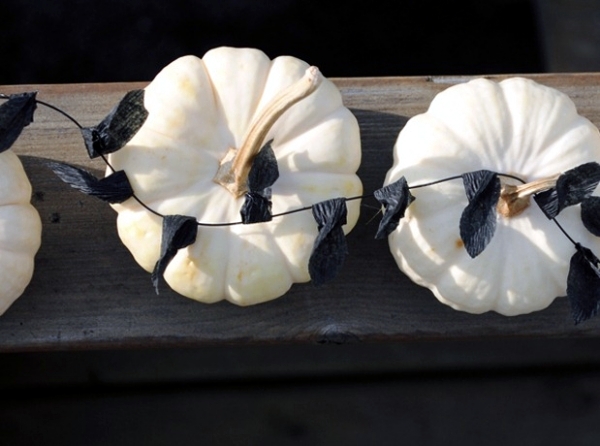 Craft ideas for fall and Halloween with step-by-step instructions