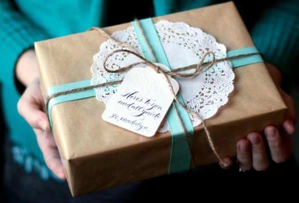 Wrap gifts