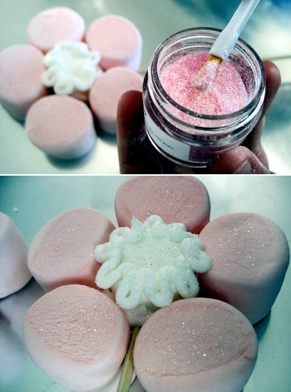 Creative Mother's Day gift by your own flower from marshmallows