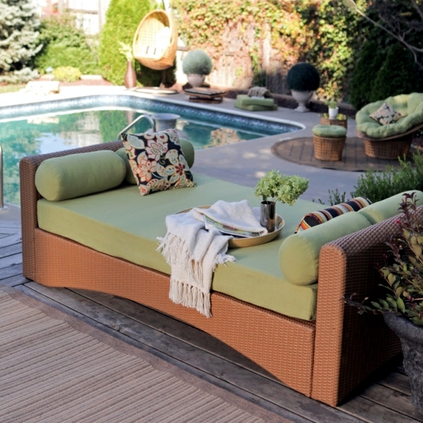 Day bed design ideas for cozy reading corner in the house or garden