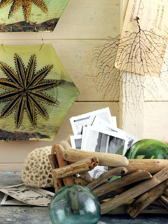 Decorate one's home with natural materials in the fall