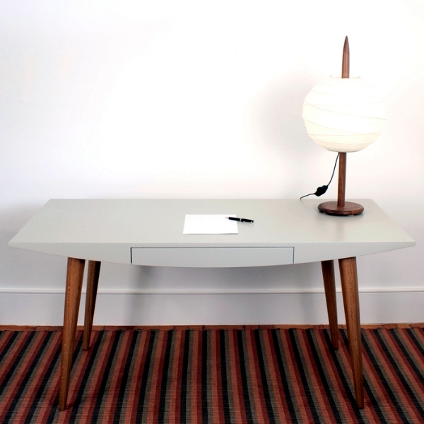 Designer desk for any lifestyle - "Belly" by Steuart Padwick