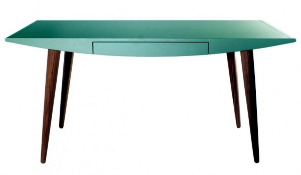Designer desk for any lifestyle - "Belly" by Steuart Padwick
